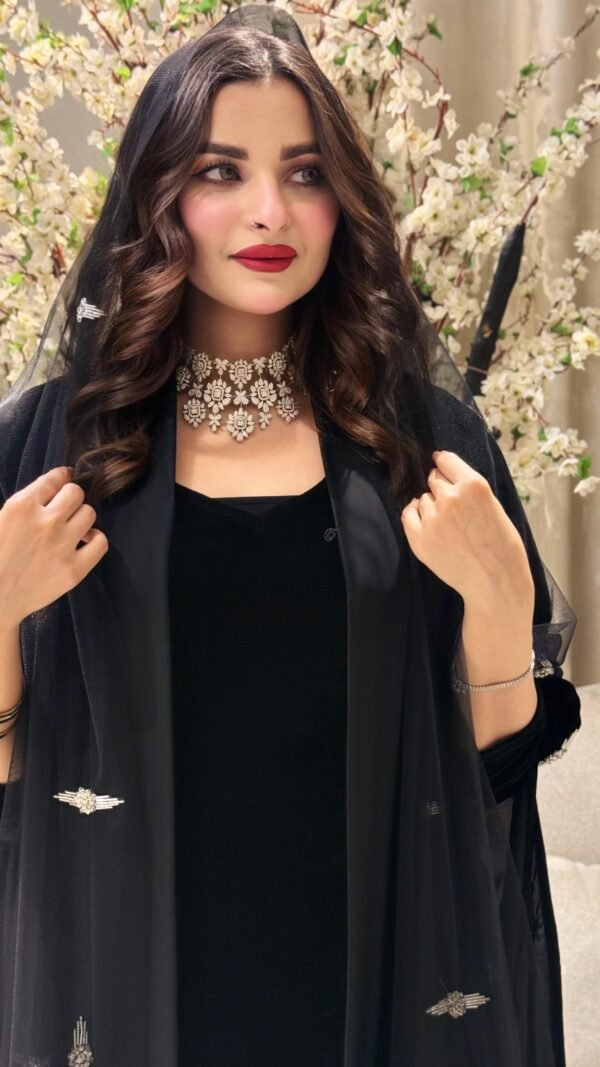 ⁦عباية فخمه للمناسبات باللون الاسود⁩ - الصورة ⁦2⁩