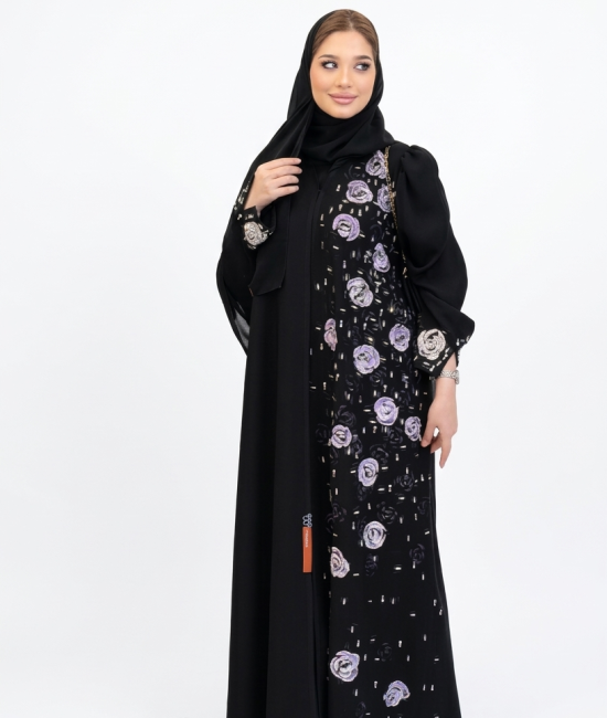 عباية الرسم باجمل الورود زاهيه وفخمة